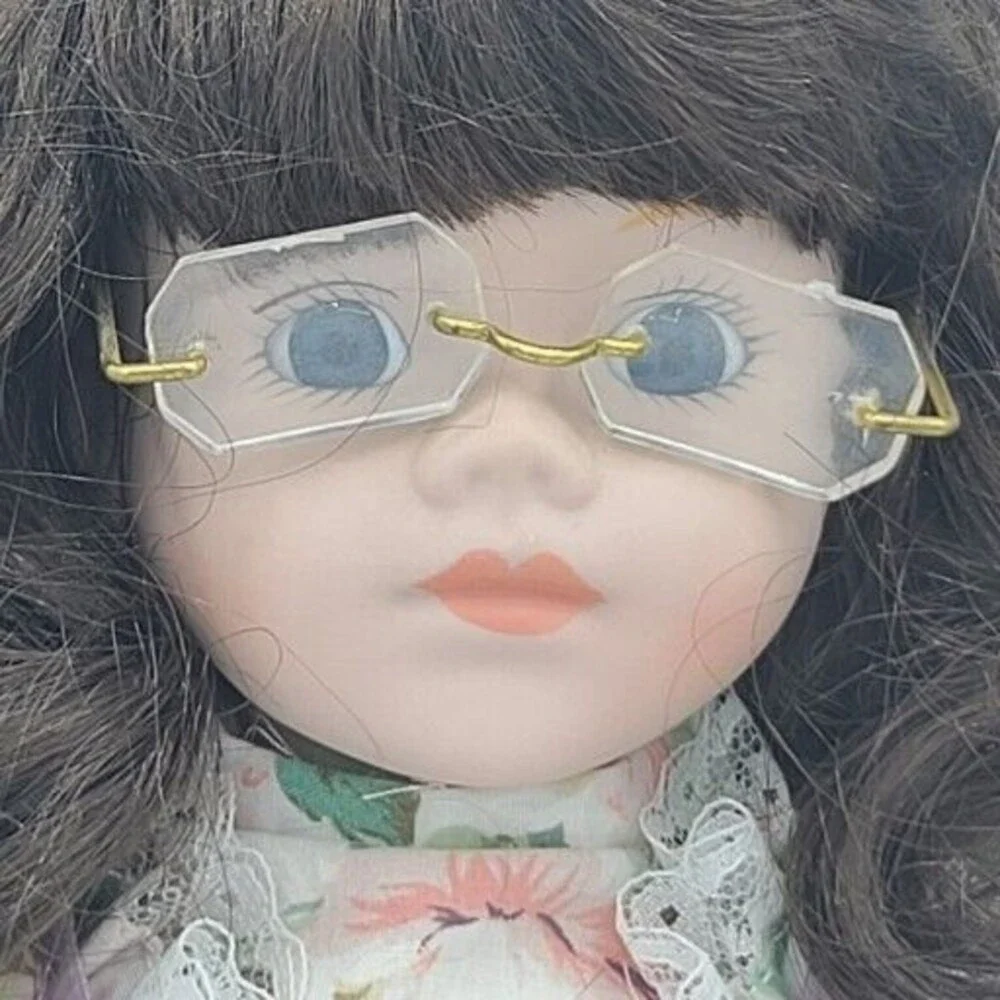 Brinns 1990 Porcelain Doll Liz Brown Hair Blue Eyes With Glasses